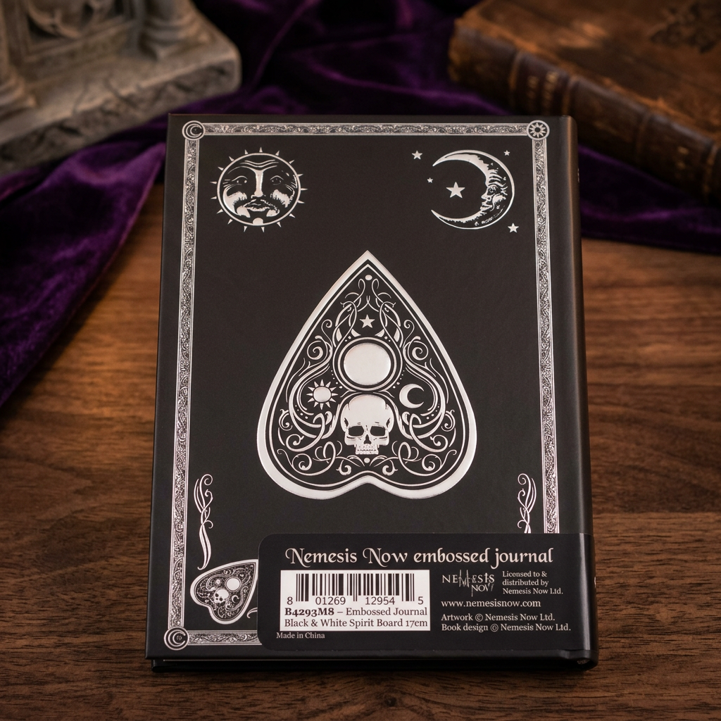 Spirit Board-notitieboek in een gotische setting zonder hand